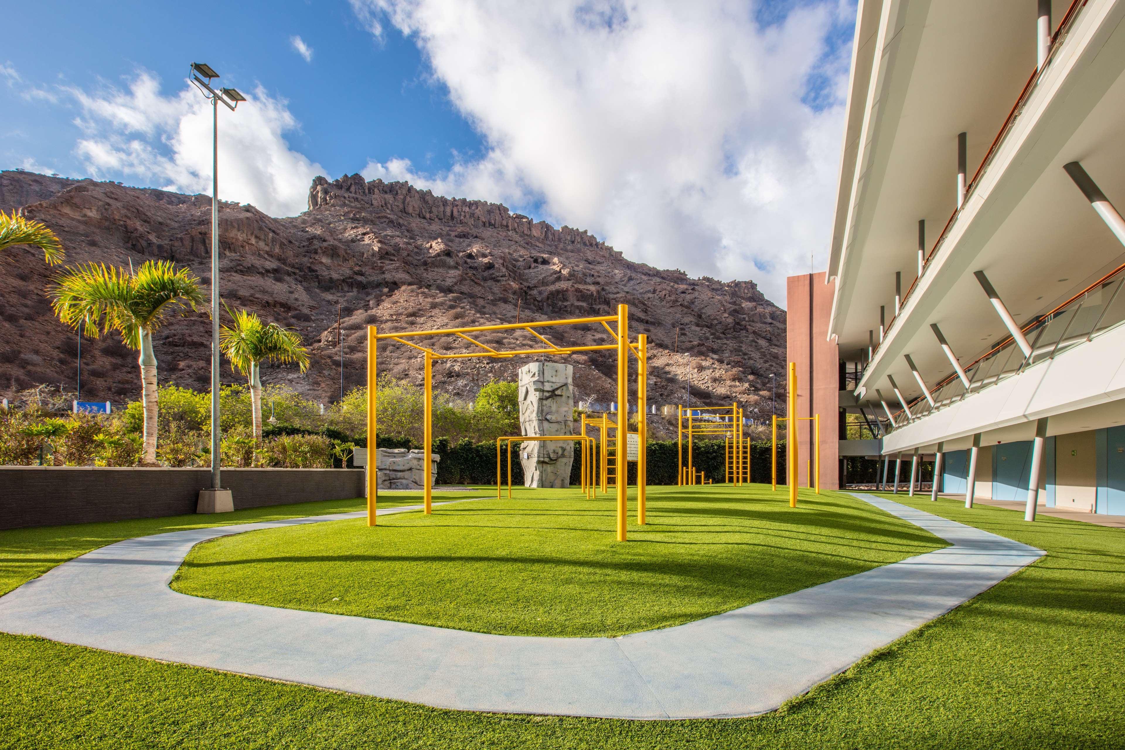 Hotel Radisson Blu & Spa, Gran Canaria Mogan 5*