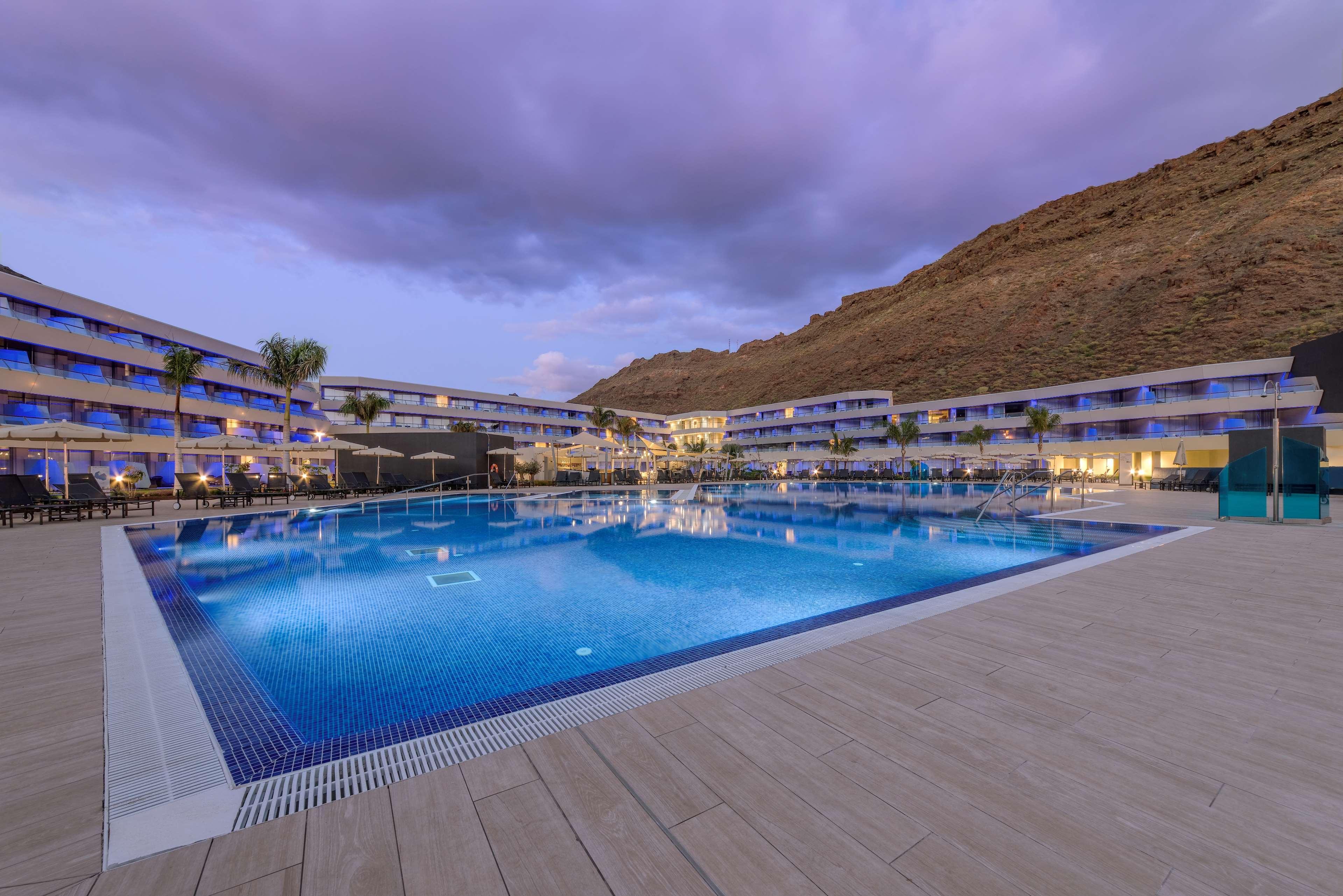 Hotel Radisson Blu & Spa, Gran Canaria Mogan 5*